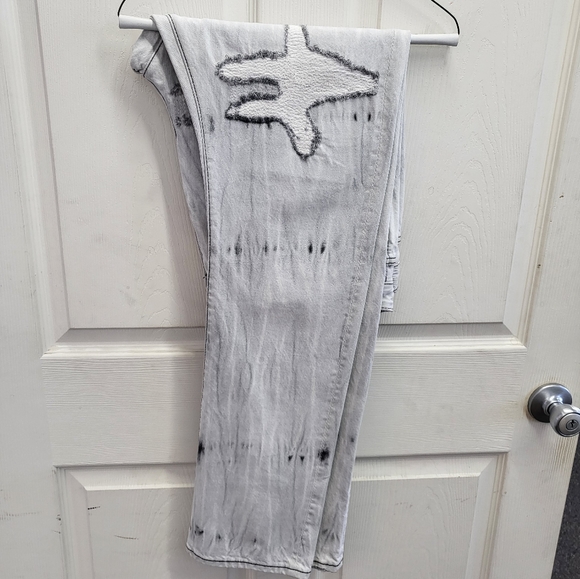 Cult of Individuality Distressed Jeans - Picture 2 of 4